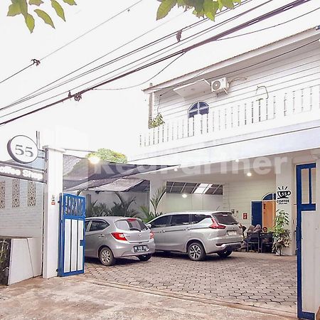 ホテル House N Coffee 55 Temanggung Redpartner エクステリア 写真