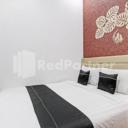 ホテル House N Coffee 55 Temanggung Redpartner エクステリア 写真
