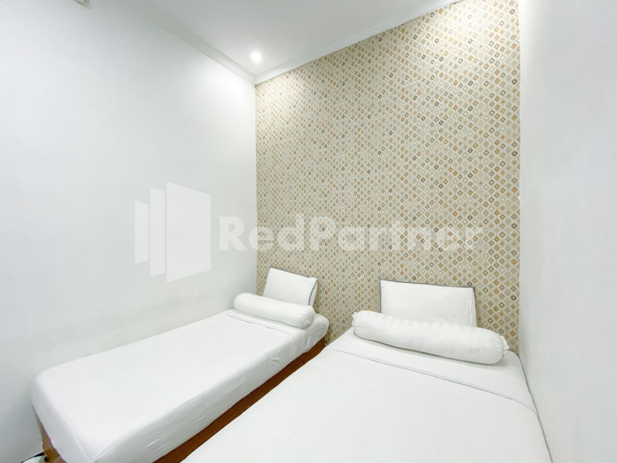 ホテル House N Coffee 55 Temanggung Redpartner エクステリア 写真