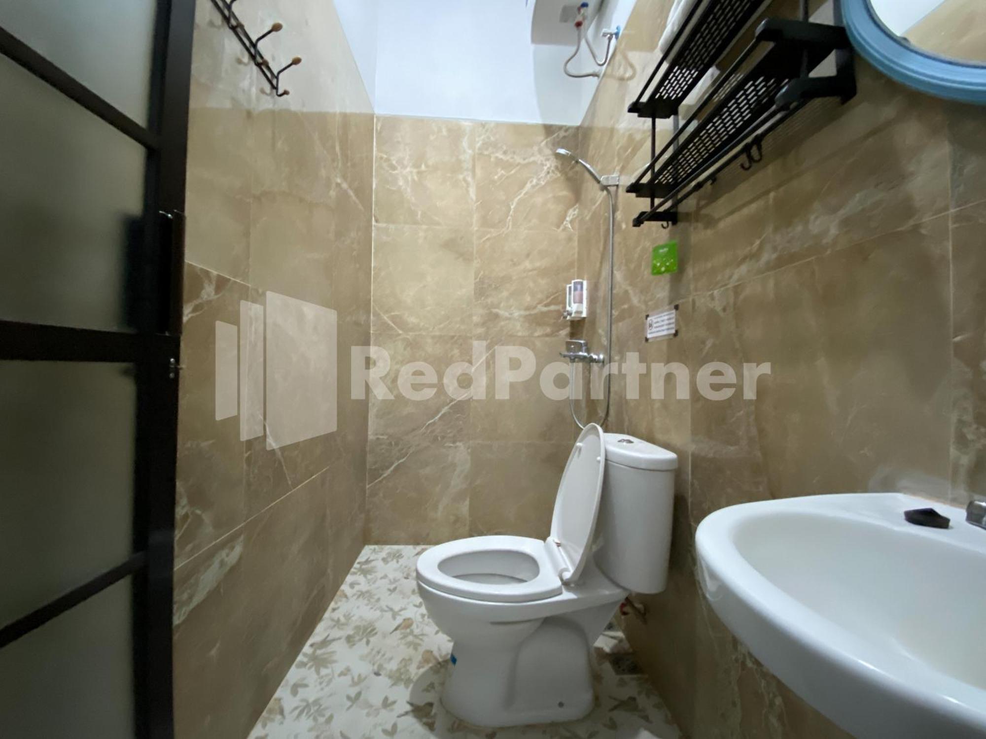 ホテル House N Coffee 55 Temanggung Redpartner エクステリア 写真